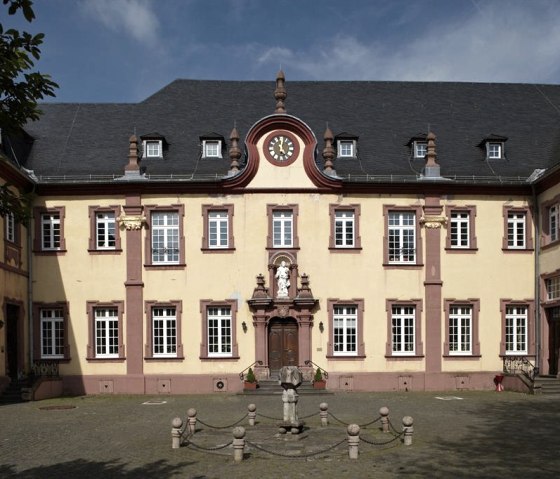 KlosterSteinfeld Pforte, &copy; Nordeifel Tourismus GmbH & G&auml;stehaus Kloster Steinfeld
