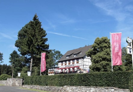 Hausansicht, &copy; Nordeifel Tourismus GmbH & Hotel Restaurant Hollerather Hof