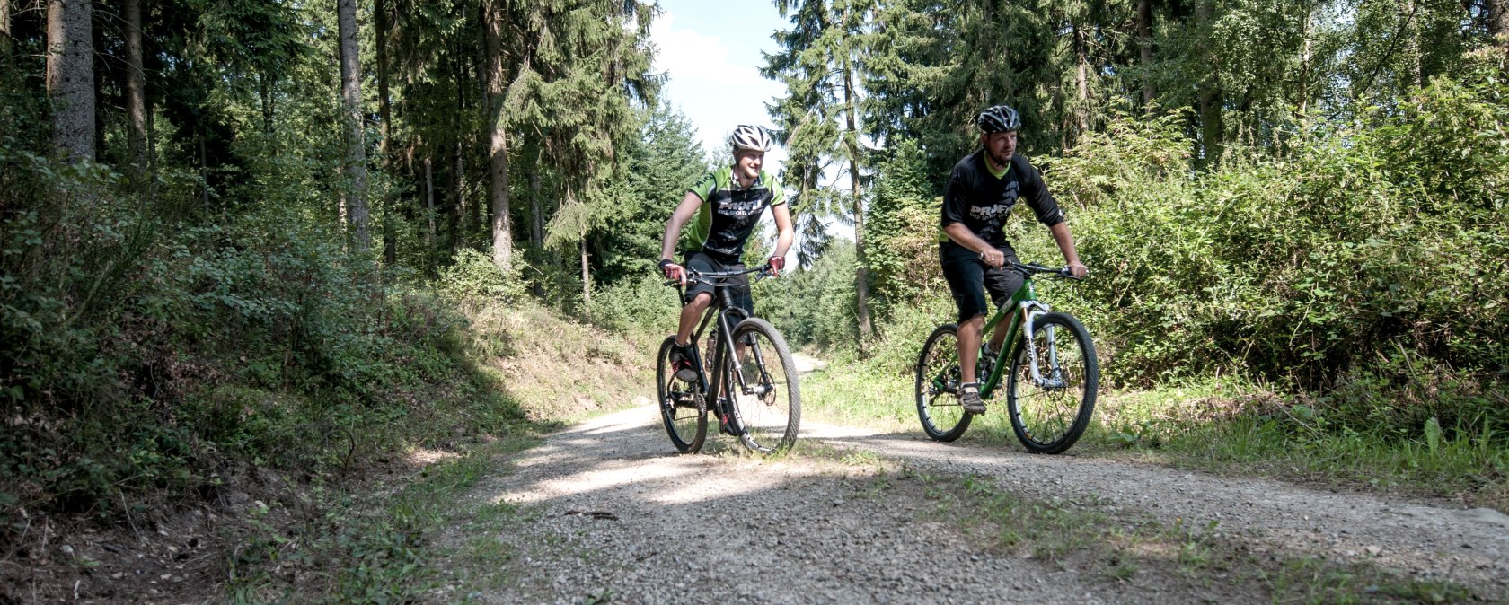 Mountainbike Fahrer, © Kreis Düren - Freifahrt Eifel