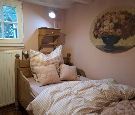 Rosa Zimmer-, &copy; K.J. Wetzel & Nordeifel Tourismus GmbH