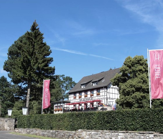 Hausansicht, &copy; Nordeifel Tourismus GmbH & Hotel Restaurant Hollerather Hof