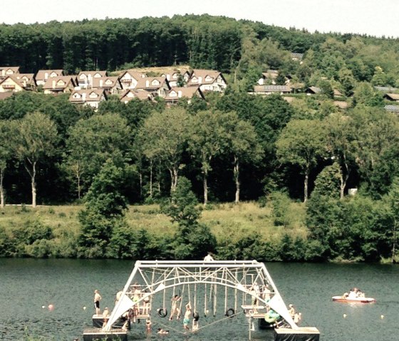 Wasserseilgarten, © Nordeifel Tourismus GmbH & Schullandheim Kronenburg
