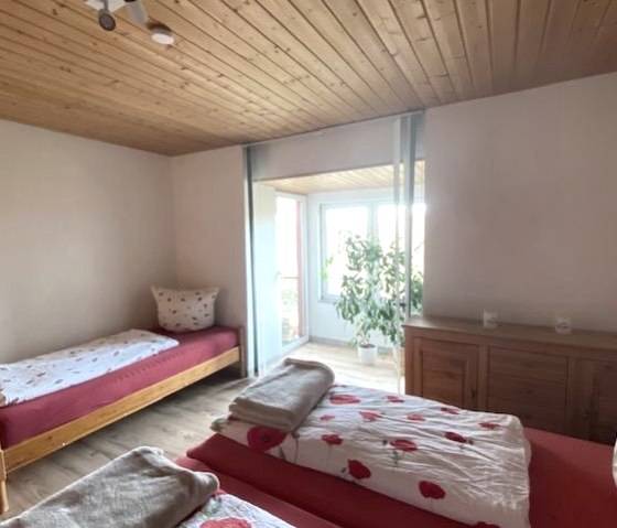 Blick auf das Einzelbett, &copy; Ferienwohnung Buchenzauber