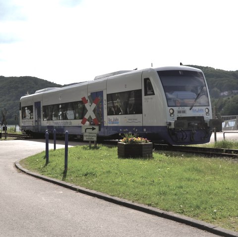 Rurtalbahn an der Haltestelle Obermaubach, &copy; Rurtalbahn GmbH