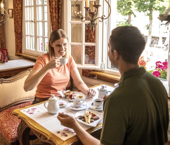 Monschauer "D&uuml;tchen" genie&szlig;en, &copy; Eifel Tourismus GmbH, Dominik Ketz
