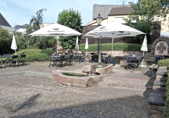 Pizzeria Biergarten, &copy; Jochen Seifert