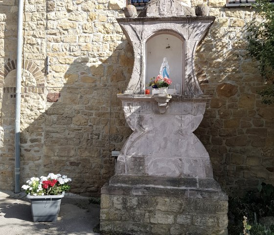 Madonna house in the Br&uuml;ckenstrasse