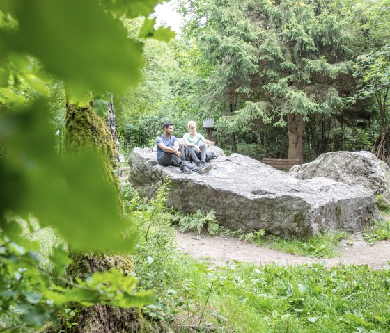 M&uuml;tzenich-Kaiser-Karls-Bettstatt-@Eifel Tourismus GmbH, A-R&ouml;ser-shapefruit-AG, &copy; Eifel Tourismus GmbH, A-R&ouml;ser-shapefruit-AG