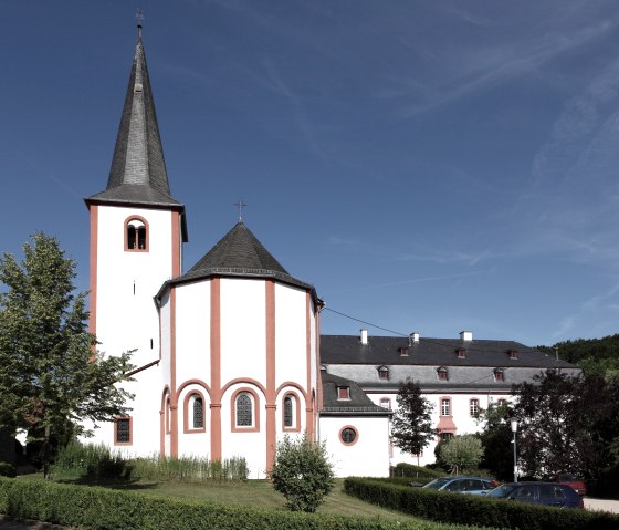 klosterkirche-niederehe, &copy; esther-erharter-tourist-information-gerolsteiner-land