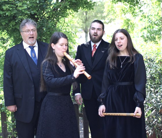 Ensemble, &copy; Adrian Klehr