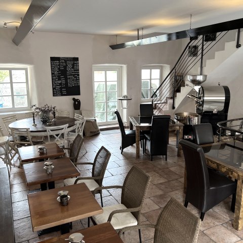Upper floor seating area, &copy; TI Bitburger Land