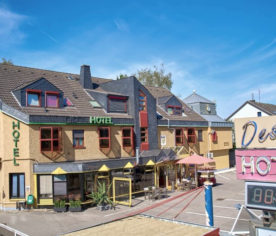 Design Hotel Euskirchen Au&szlig;enansicht Titelbild, &copy; Nordeifel Tourismus GmbH & Design Hotel Euskirchen