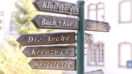 Beschilderung Abtei Mariawald, &copy; Eifel Tourismus GmbH, AR - shapefruit AG