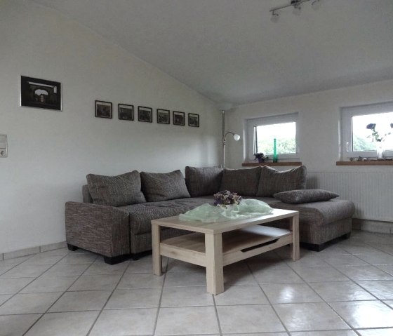 Wohn - / Essbereich_, &copy; Nordeifel Tourismus GmbH & Ferienwohnung Mombauer