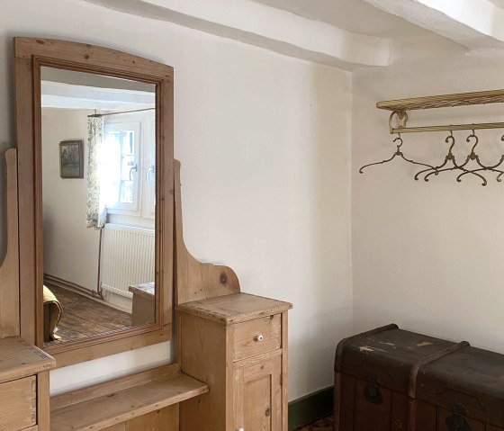 Doppelzimmer---, &copy; Nordeifel Tourismus GmbH & Rosige Zeiten, Ferien im Fachwerkhof