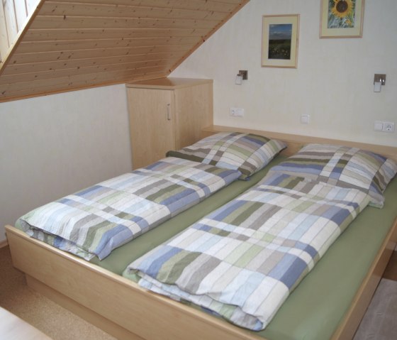Fewo M&uuml;hle - Schlafzimmer1, &copy; Nordeifel Tourismus GmbH & Hoffmann Hof