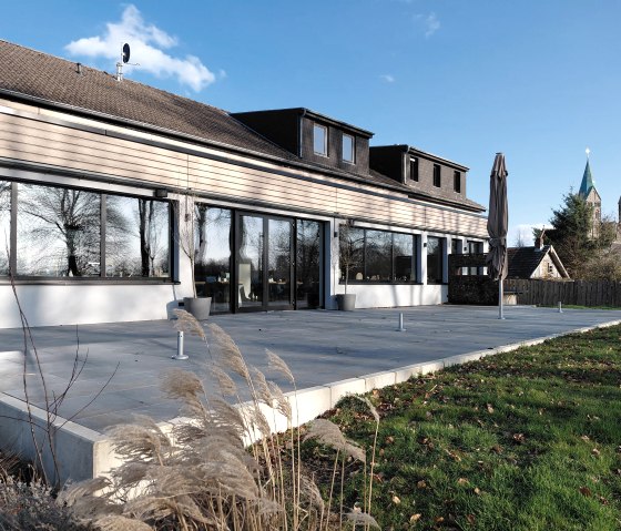 Hotel Der Hirsch_Terrasse, &copy; Hotel Der Hirsch