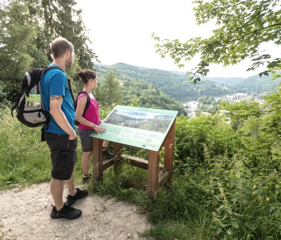 Der Wolfsh&uuml;gel bei Einruhr am Eifelsteig, &copy; Eifel Tourismus/D. Ketz