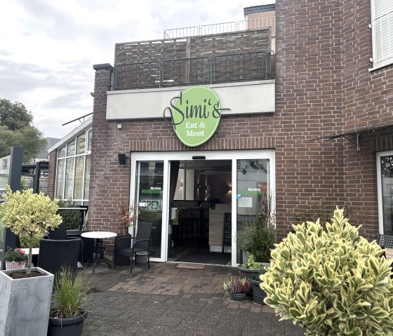 Au&szlig;enansicht Simis Eat & Meat M&ouml;tscherstra&szlig;e, &copy; TI Bitburger Land