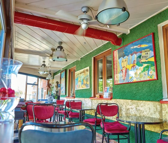 20200819mh_DESIGN-HOTEL-Wintergarten-002, &copy; Nordeifel Tourismus GmbH & Design Hotel Euskirchen