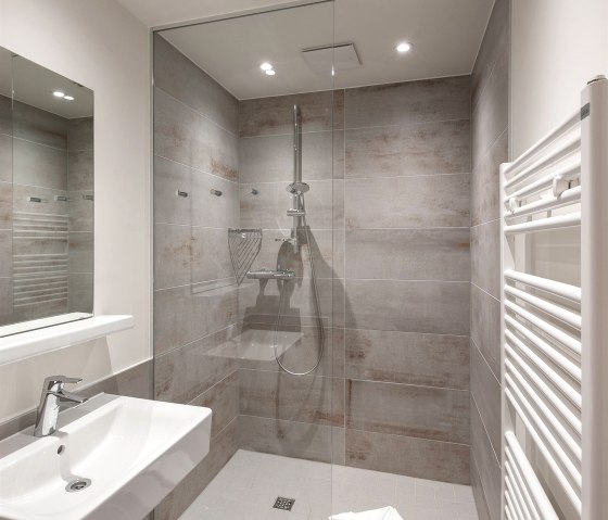 Bathroom, &copy; www.hmp-architekten.de & Nordeifel Tourismus GmbH