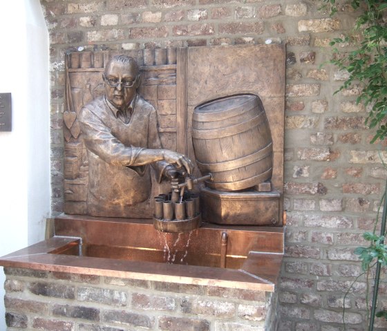 Lommi fountain in Cologne, &copy; Klaus Gehlen