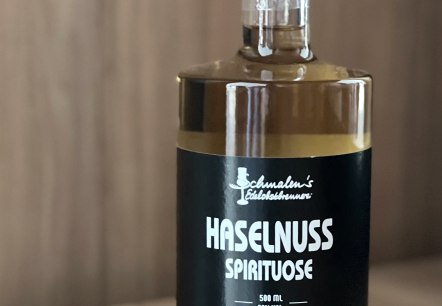 Haselnuss, &copy; TI Bitburger Land