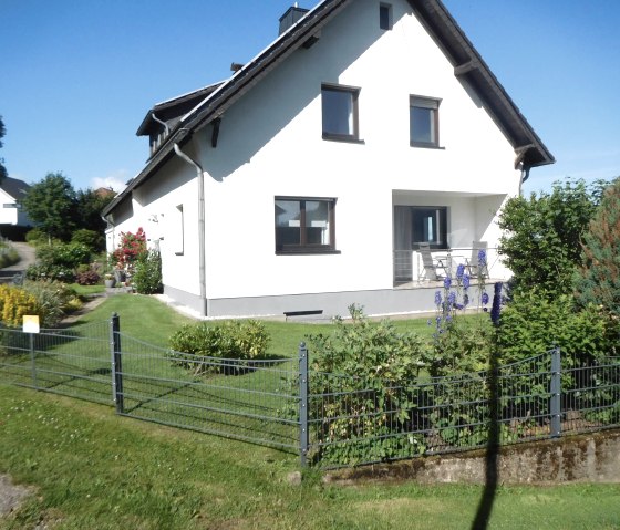 Bild 1 Haus-1