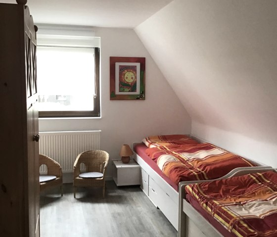 Schlafzimmer-, &copy; Nordeifel Tourismus GmbH & Ferienhaus Klasen