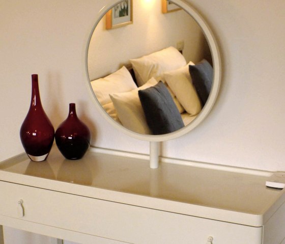 Frisieresemble f&uuml;r die Dame, &copy; Nordeifel Tourismus GmbH & Dietmar Frank