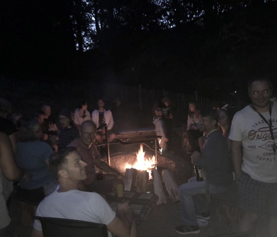 gem&uuml;tlicher Abend, &copy; Camp Hammer