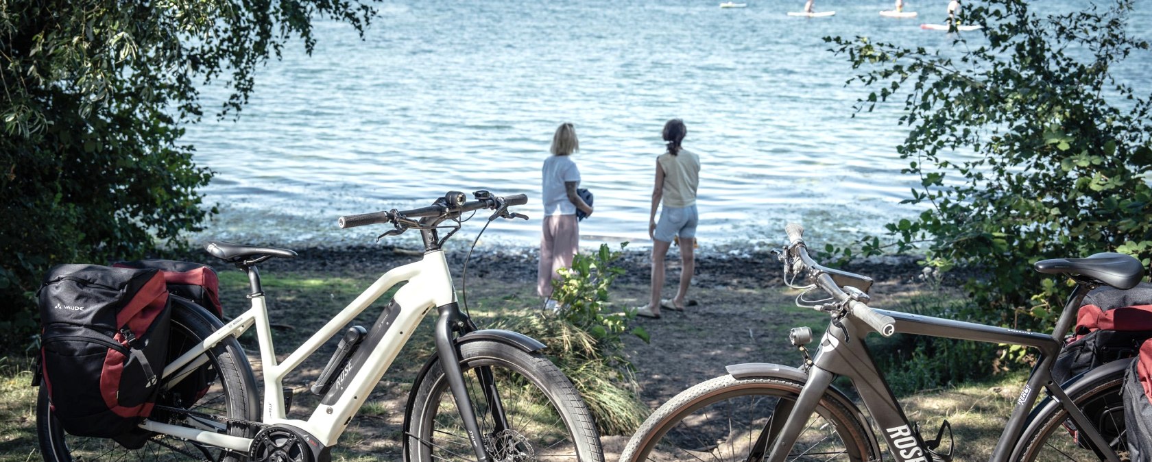 Radfahrer am Z&uuml;lpicher See, &copy; Eifel Tourismus GmbH