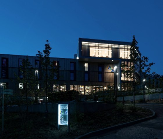 House view at night, &copy; www.hmp-architekten.de & Nordeifel Tourismus GmbH