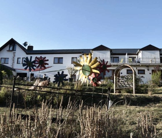 Au&szlig;enansicht, &copy; Katryn Kaufmann - Hinter den Spiegeln