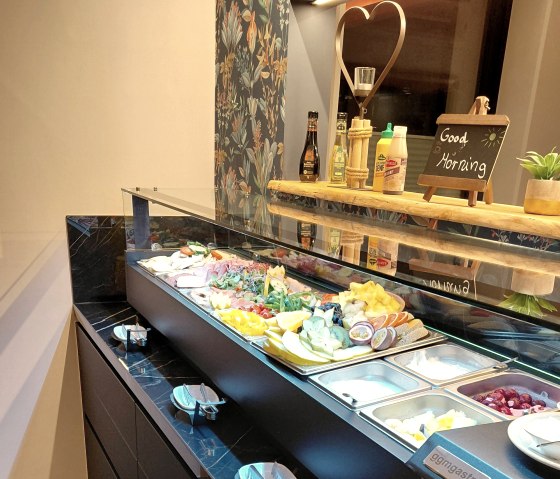 Hotel DER Hirsch, Fr&uuml;hst&uuml;cksbuffet2, &copy; Hotel Der Hirsch