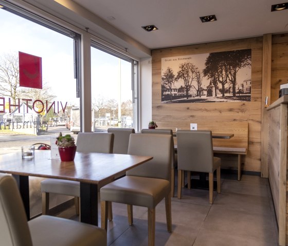 Innenbereich mit Blick nach drau&szlig;en, &copy; Daniel Willems