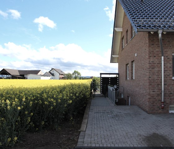 am Haus, &copy; Nordeifel Tourismus GmbH  & FW Radermacher